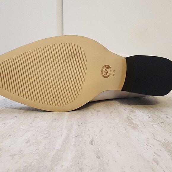 Michael Kors Kinlee Pointed-Toe Pull-On Boo Light Cream 10M - B006 - Picture 7 of 11